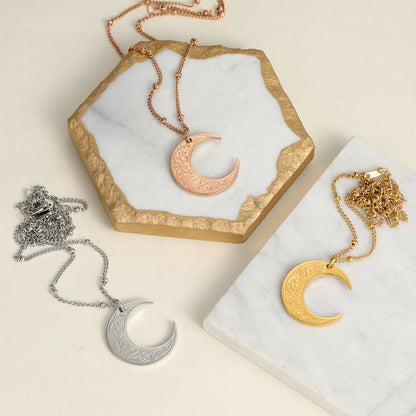 Collier croissant de Lune "Avec la difficulté vient la facilité"